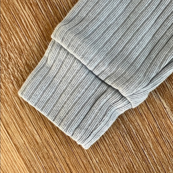 H&M Light Gray Ribbed Baby Set - Picture 9 of 9